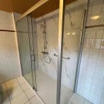 cabine de douche moderne