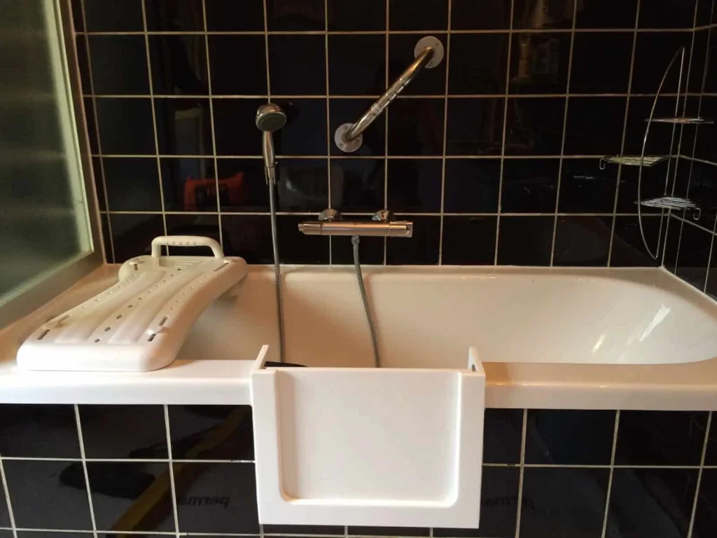 nouvelle-baignoire-et-porte nouvelle-baignoire-et-porte