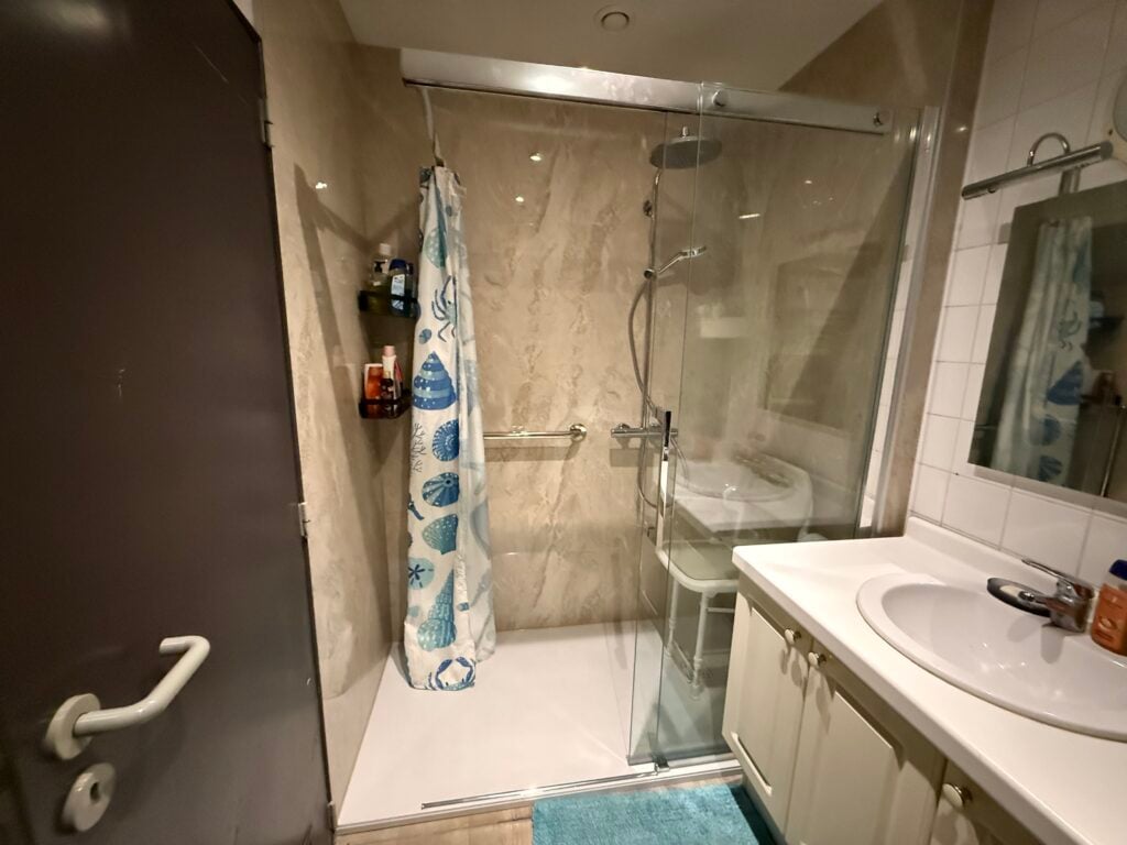 Douche Ultima Brillant — réalisation Hyseco